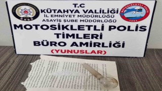 Kütahyada Yunus Timleri 3 kişinin üzerinde uyuşturucu ele geçirdi