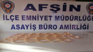 Kuyumcudan gerçek sanıp çaldığı bileziklerle yakalandı