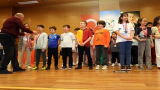 Manavgat Belediyesinden 23 Nisan Satranç Turnuvası