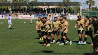 Manavgat Belediyespor Mahmutları 5-0 mağlup etti