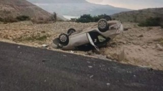 Mardinde kontrolden çıkan otomobil takla attı: 1 ölü, 3 yaralı