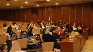 Meclis sıraları ders sıralarına döndü