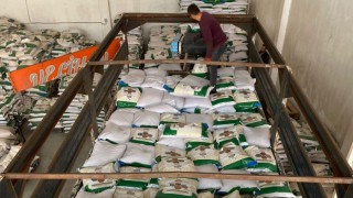 Mersin Ticaret Borsasından depremzede çiftçilere 13 ton tohum desteği