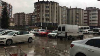Meteorolojinin uyardığı Kastamonuda sağanak yağış etkili oldu