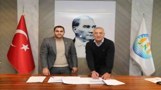 Mezitli Belediyesinde kadrolu işçilere yüzde 63 zam