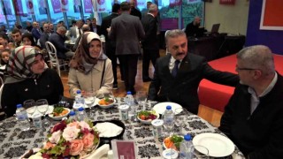 MHP Bursadaki depremzedelerle iftar sofrasında buluştu