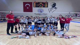 Midi Kız Voleybol Takımı ard arda 2. kez Türkiyenin en iyi 32 takımı arasında