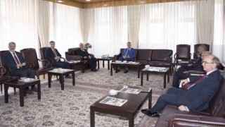 Milletvekili Aydın, Rektör Çomaklının konuğu oldu