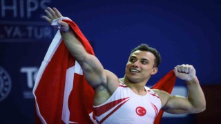 Milli cimnastikçi Adem Asilden bir altın madalya daha