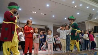 Minikler şenlikte eğlendi