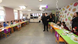 Minikler tekne orucu tuttu