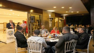 Mudanya Belediyesi muhtarları iftarda ağırladı