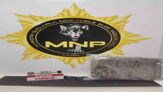 Muğlada durdurulan takside 1 kilo skunk ele geçirildi