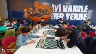 Muğlada mavi yeşil satranç ligi ilçe turnuvaları düzenleniyor