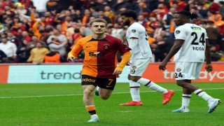 Nicholas Lawrence cezalı duruma düştü