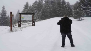 Nisan ayının son günlerinde Ilgaz Dağında kar yağışı etkili oluyor