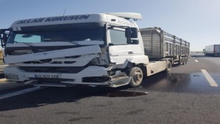 Nusaybinde tır otomobille çarpıştı: 1 yaralı