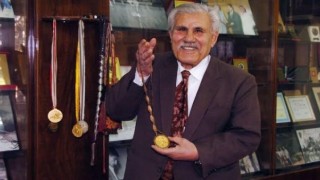 Olimpiyat şampiyonu milli güreşçi İsmet Atlı, kabri başında anıldı