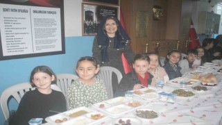 Orduda minik öğrencilerden depremzedeler için iftar programı