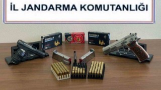 Ortacada ruhsatsız silah ve çok sayıda mermi ele geçirildi