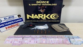 Otoyolda durdurulan araçtan uyuşturucu çıktı