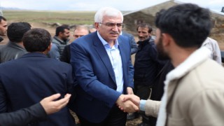 Öz, Karayazıda konuştu; “Aramıza kimse nifak sokamaz”