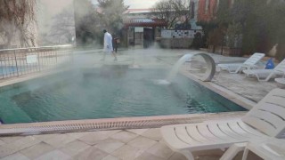 (ÖZEL) Afyonkarahisardaki termallerde tatil yoğunluğu