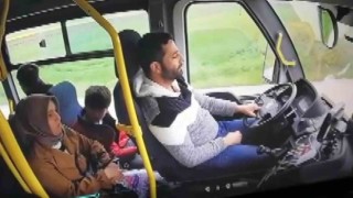 (Özel) Yolcu dolu otobüsün şoförü uyuyakaldı, yolcular ölümden böyle döndü
