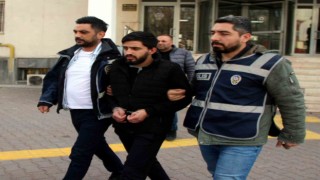 Polis, aranan şahsı kilerde yakaladı
