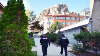Polis bayramda da mesai mefhumu gözetmeden çalışıyor