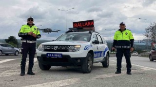 Polis hem havadan hem karadan denetliyor