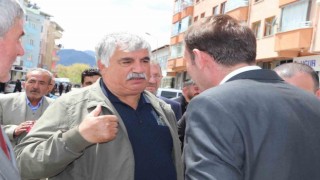 Prof. Dr. M. Hanifi Macit, baba ocağı Oltuda seçim çalışması yaptı
