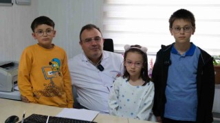 Sağlık çalışanları çocuklarının bayram harçlıkları depremzede akranlarına