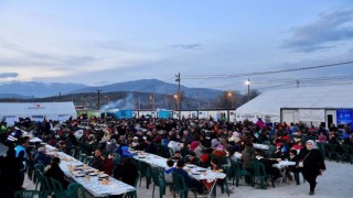 Sancaktepe Belediyesi iftar sofrasını deprem bölgesinde de kurdu