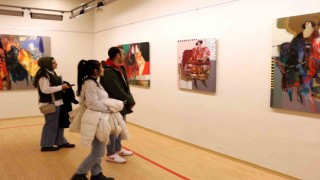 Sanko Sanat Galerisinde kadın temalı sergi