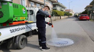 Serdivan Belediyesinden çevre dostu ilaçlama