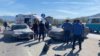 Şerit ihlali yaptı, 4 kişi yaralandı