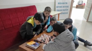 Seydi Resul İmam Hatip Ortaokulunda Mangala ve Satranç oyunları seferberliği