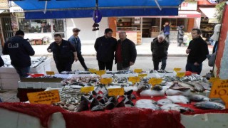 Sezonun son balıklarına yoğun ilgi