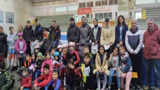 Short Track test yarışlarına yoğun ilgi