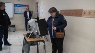 Silivride yaşayan çifte vatandaşlar oylarını kullanıyor