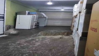 Siverekte şiddetli yağış su baskınlarına ve sele neden oldu