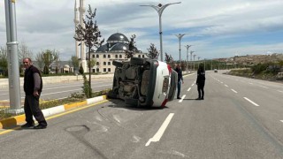 Sivrice Belediye Başkanının kullandığı araç takla attı