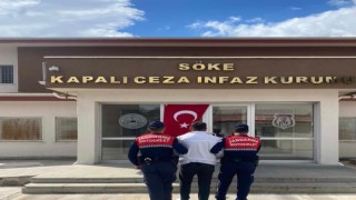 Sökede 6 aranan şahıs yakalandı