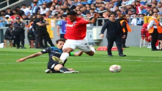 Spor Toto Süper Lig: Adana Demirspor: 3 - Kasımpaşa: 0 (İlk yarı)