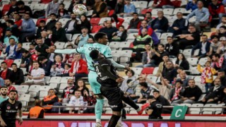 Spor Toto Süper Lig: FTA Antalyaspor: 0 - Sivasspor: 2 (İlk yarı)