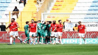 Spor Toto Süper Lig: Kasımpaşa: 1 - Konyaspor: 2 (İlk yarı)