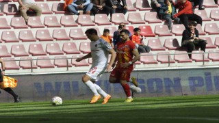 Spor Toto Süper Lig: Kayserispor: 1 - Ümraniyespor: 1 (İlk yarı)
