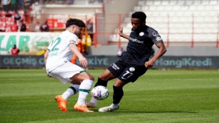 Spor Toto Süper Lig: Ümraniyespor: 0 - Konyaspor: 0 (İlk yarı)
