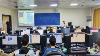 SUBÜde depremzede çocuklar robotik kodlamayı öğrendi